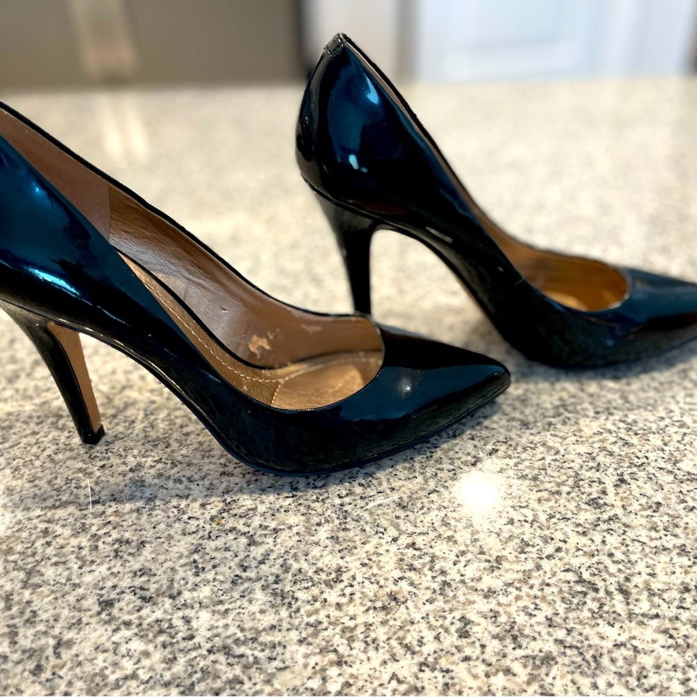 BCBG HEELS